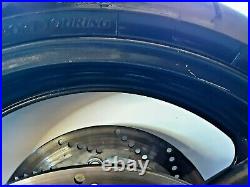 Suzuki gsf 600 bandit front wheel with tyre and brake discs